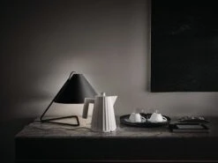 Alessi Plissé Electric Kettle 1 L, White -Kitchenware Store 0008 MDL06 1 amb living A4 3500pxl