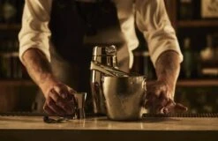 Alessi Ice Bucket, Mirror Polished Steel 9 Alessi Ice Bucket, Mirror Polished Steel -Kitchenware Store 0009 Mixology 5 3x2 1