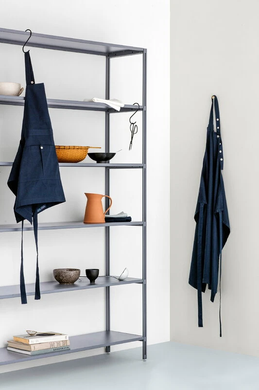 The Organic Company Creative And Garden Apron, Black 6 The Organic Company Creative And Garden Apron, Black - Image 4