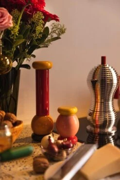 Alessi Sottsass Grinder, Small, Pink - Yellow - Red -Kitchenware Store 2021 09 30 FDS Valmiit VVV 13 1