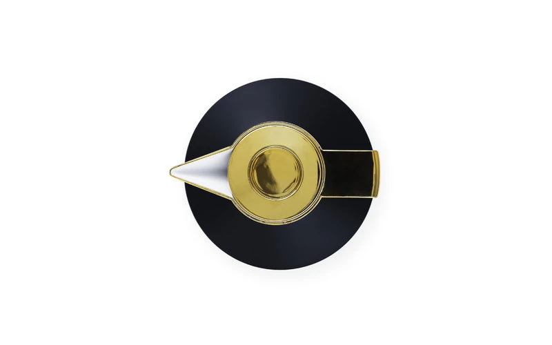 Normann Copenhagen Geo Vacuum Jug, Black - Gold 4 Normann Copenhagen Geo Vacuum Jug, Black - Gold - Image 2