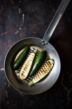 De Buyer Mineral B Grill Pan 26 Cm -Kitchenware Store 5530 ambiance 1