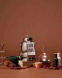 MENU Bottle Grinder 2 Pcs, Ash - Carbon - Beech -Kitchenware Store FDS Joulukalenteri 002 final sRGB 1080x1350