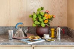 Alessi Sottsass Grinder, Medium, Yellow -Kitchenware Store FDS ruoka Alessi10