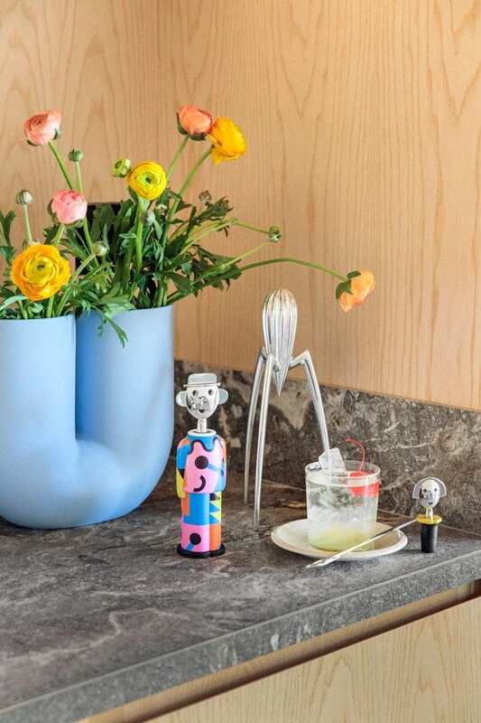 Alessi Juicy Salif Citrus Squeezer, Aluminium 7 Alessi Juicy Salif Citrus Squeezer, Aluminium - Image 5