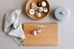 Form & Refine Cross Cutting Board, Medium -Kitchenware Store FR Cross Cuttingboard Section Wooden Bowl
