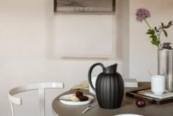 Georg Jensen Bernadotte Thermo Jug, 1 L, Midnight Black -Kitchenware Store GJ AW22 Bernadotte Thermo Jug IMERCO