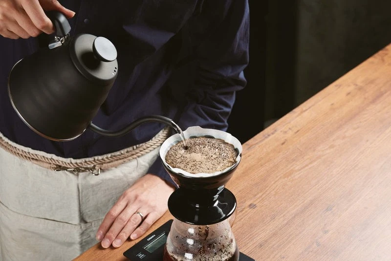Hario Hario V60 Coffee Dripper Size 02, Matt Black Porcelain 5 Hario Hario V60 Coffee Dripper Size 02, Matt Black Porcelain - Image 3