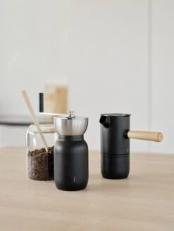 Stelton Collar Coffee Grinder, Black - Steel -Kitchenware Store LS 423 1 Collar steel