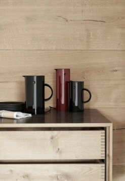 Stelton EM77 Electric Kettle, Black -Kitchenware Store LS 890 EM77 electric kettle 929 vacuum jug 1L 935 vacuum jug 05L