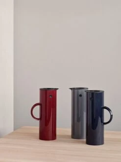 Stelton EM77 Vacuum Jug 1,0 L, Granite Grey -Kitchenware Store LS 929 953 991 EM77 vacuum jug 2020 2 trendcolours