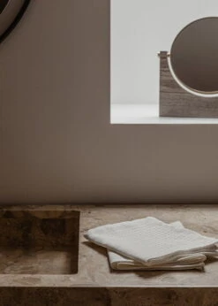 MENU Graphium Tea Towel, 2 Pcs, Ecru 13 MENU Graphium Tea Towel, 2 Pcs, Ecru -Kitchenware Store MENU Graphium Tea Towel Troides Tea Towel Pepe Marble Mirror