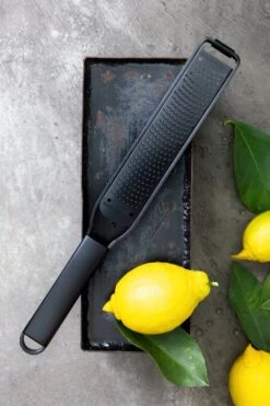 Microplane Black Sheep Series Zester Grater -Kitchenware Store Microplane Black Sheep 43020 Zester Lemon
