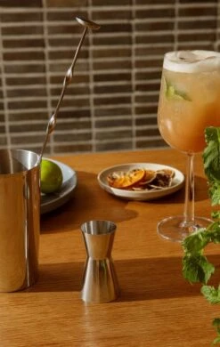 Rosendahl Grand Cru Shaker 10 Rosendahl Grand Cru Shaker -Kitchenware Store ROS 18730 18731 18732 29601 20724 20705 05