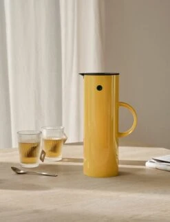 Stelton EM77 Vacuum Jug, 1,0 L, Poppy Yellow -Kitchenware Store STX 983 10003