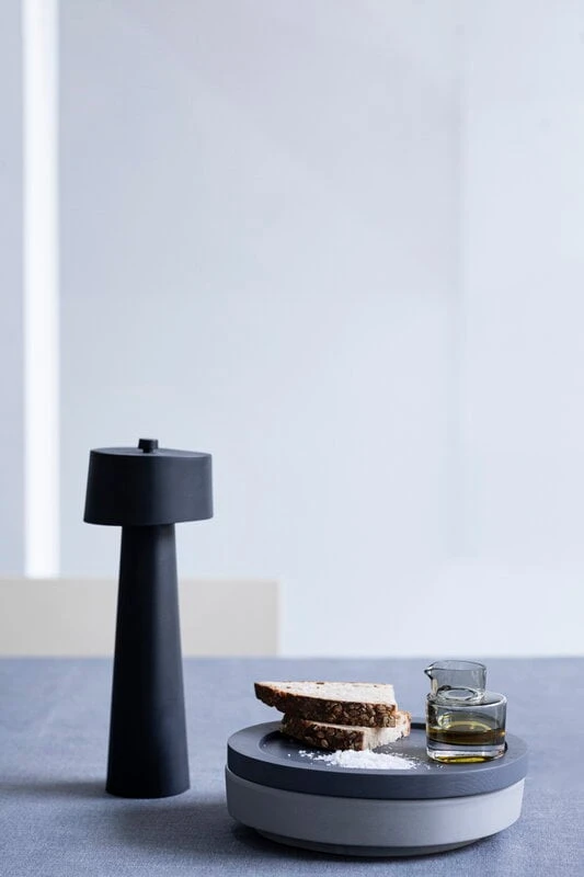 Valerie_objects Maarten Baas Pepper Mill, Matt Black 8 Valerie_objects Maarten Baas Pepper Mill, Matt Black - Image 6