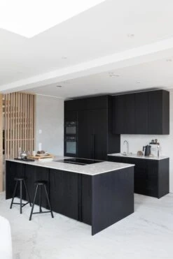 Alessi Plissé Electric Kettle 1,7 L, Black -Kitchenware Store Z7A8254