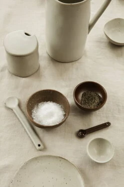 Ferm LIVING Petite Salt Set, Chocolate -Kitchenware Store fermLIVING AW21 FlowWhiteSpeckle PetiteBowlsSetOf3 PetiteSaltSet image