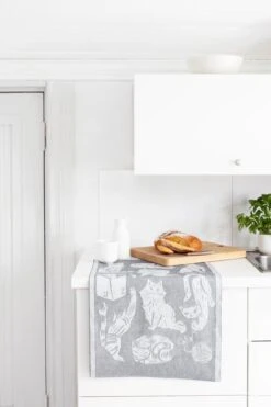 Lapuan Kankurit Kissanpäivät Hand Towel, White - Dark Grey -Kitchenware Store lapuankankurit kissanpaivat towel white dark grey