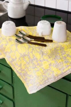 Lapuan Kankurit Villiyrtit Hand Towel, Yellow - Linen -Kitchenware Store lapuankankurit villiyrtit towel yellow linen 2 0
