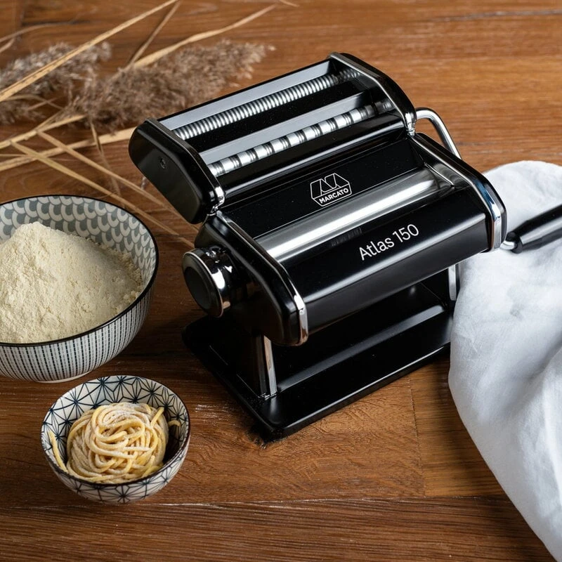 Marcato Atlas 150 Pasta Maker, Black 4 Marcato Atlas 150 Pasta Maker, Black - Image 2
