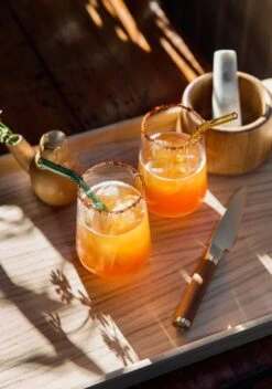 Normann Copenhagen Craft Mortar And Pestle, White 8 Normann Copenhagen Craft Mortar And Pestle, White -Kitchenware Store taco Ruoka1